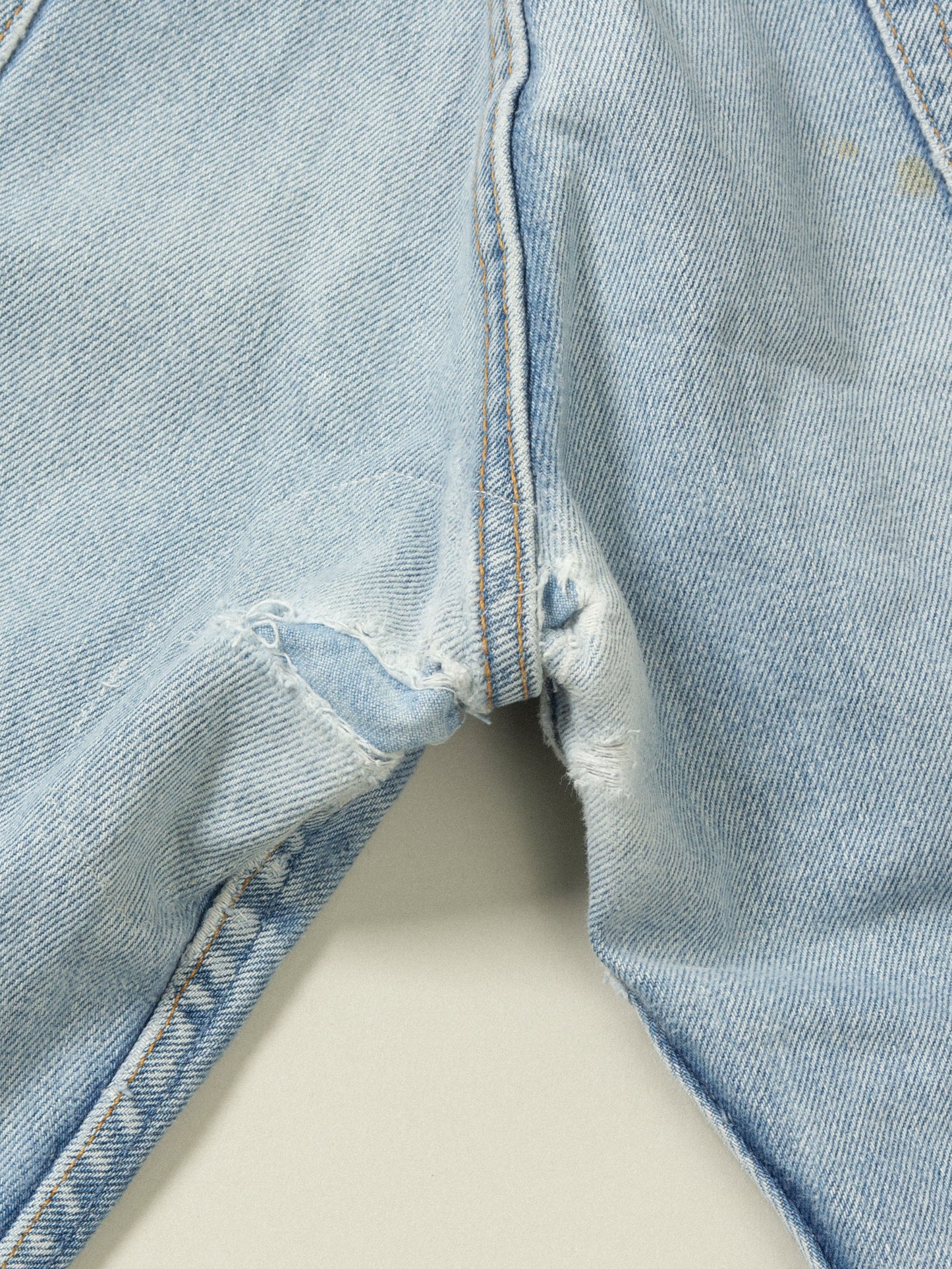 Vtg Levi's 501 - Made in USA (35x30)