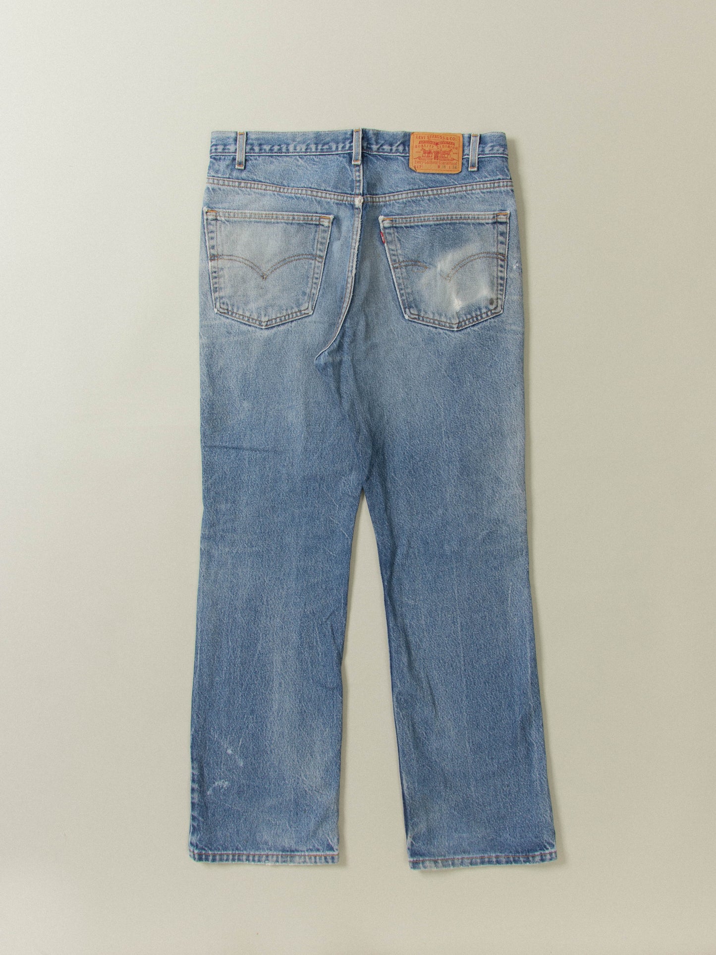 Vtg Levi's 517 - Made in USA (38x33)