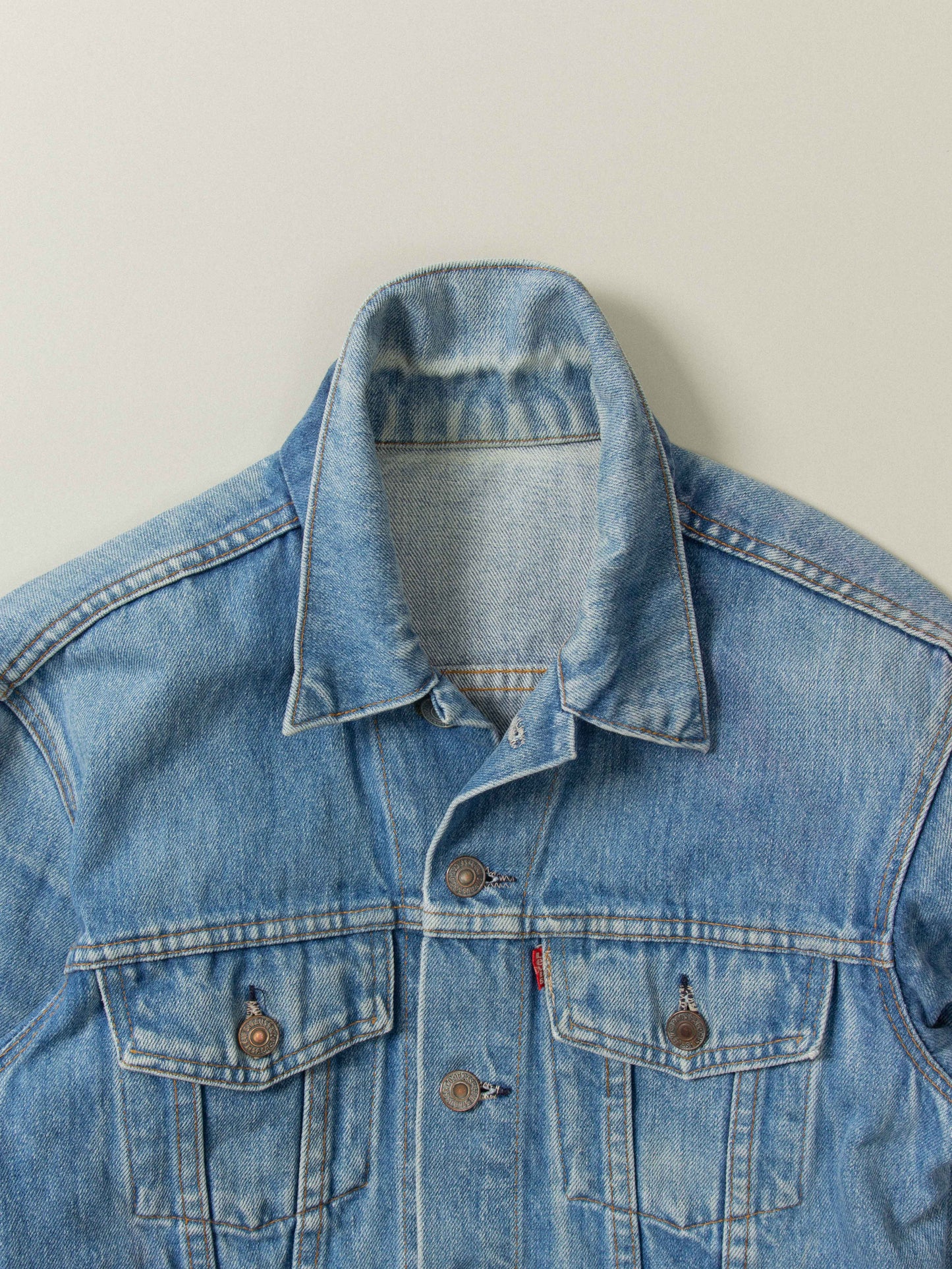 Vtg Levi's Custom Trucker Denim Jacket (XS)
