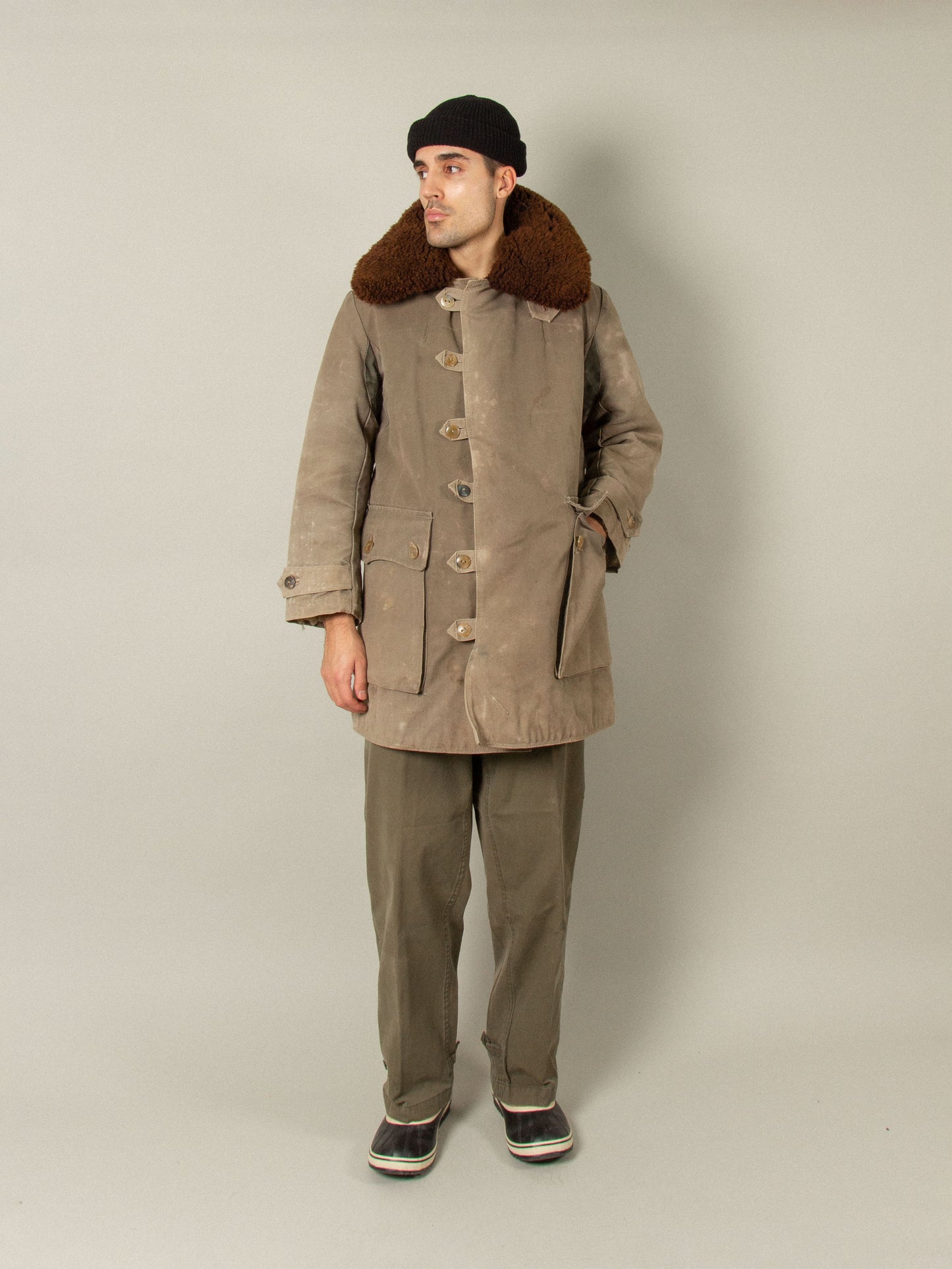 Vtg 1940s Swedish Army Extreme Cold Weather Shearling Coat (S/M)