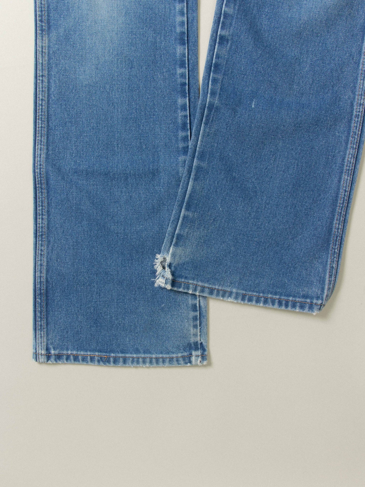 Vtg Wrangler Boot Cut Jeans - Made in USA (29x36)